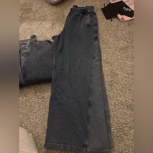 Aerie Navy sweat set - Picture 2 of 4